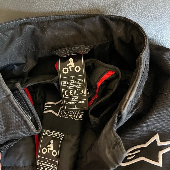 Motorcycle riding jacket. Alpinestars brand. Great jacket used only 2-3 times. - Picture 2 of 2